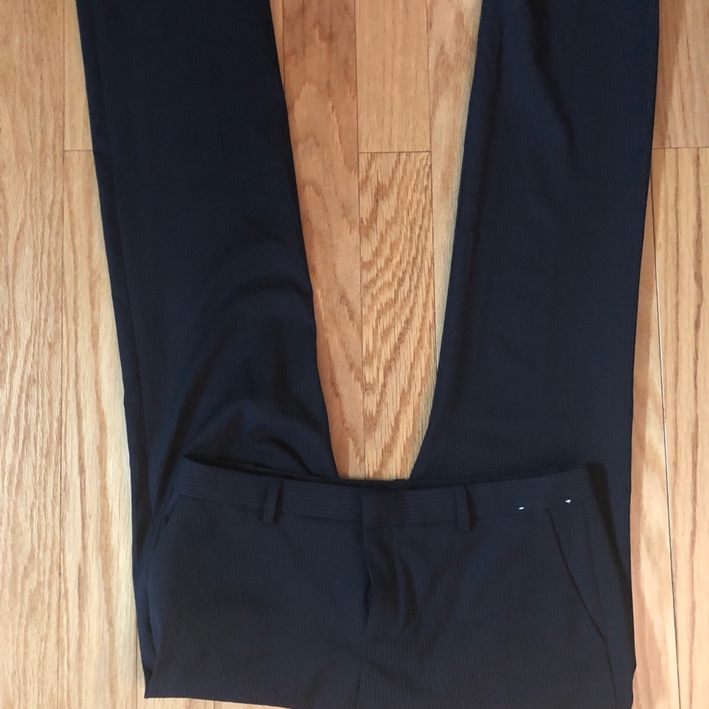 Uniqlo navy pinstripe stretch dress pants